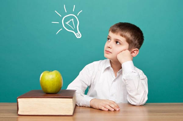 Kh&ocirc;ng cần đợi lớn l&ecirc;n, muốn biết trẻ c&oacute; th&ocirc;ng minh hay kh&ocirc;ng, cha mẹ nh&igrave;n v&agrave;o 3 điều n&agrave;y sẽ nhận ra - Ảnh 3.
