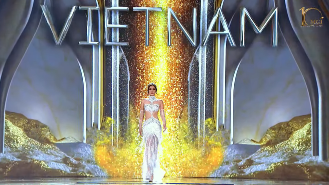 Thiên Ân bứt phá trong đêm Bán kết Miss Grand International 2022 - Ảnh 4.