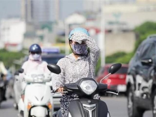 Miền Bắc nắng mạnh, miền Trung bước vào đợt mưa lớn - Ảnh 1.