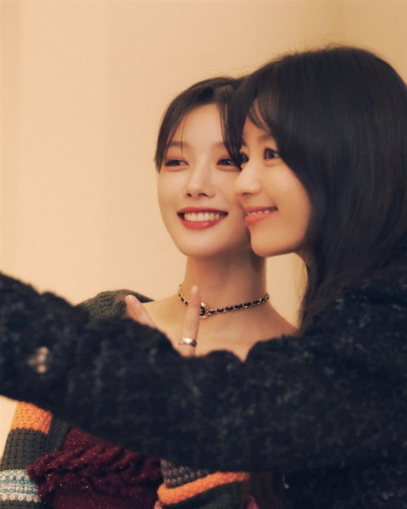 Mแปi duyรชn cแปงa Kim Yoo Jung - Han Hyo Joo: Sau 14 nฤm tรกi ngแป trรชn phim ...