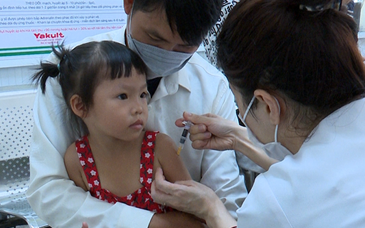 Bệnh Sởi Vào Mùa Dịch: Dấu Hiệu Nhận Biết Sớm Và Khi Nào Nên Test Sởi Nhanh 4 TIÊM CHỦNG CHO TRẺ, tin tức Mới nhất Đồng Nai: Sẽ có hơn 22.000 trẻ ...