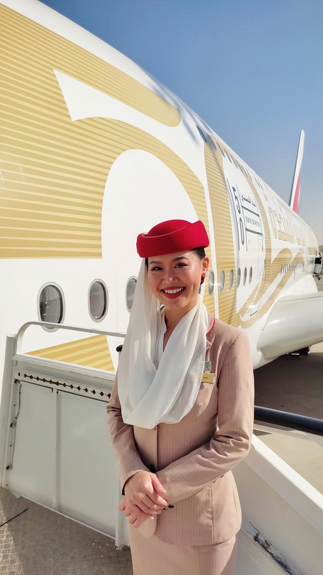 Trong mắt tiếp viên hàng không người Việt của hãng Emirates: Đi khắp nơi vẫn muốn về Việt Nam nhất - Ảnh 2.