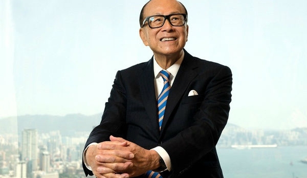 Vua đầu tư dặn con: Muốn biết l&ograve;ng dạ một người trắng đen thế n&agrave;o, nh&acirc;n phẩm ra sao, chỉ cần quan s&aacute;t 1 thời điểm sẽ r&otilde; - Ảnh 1.