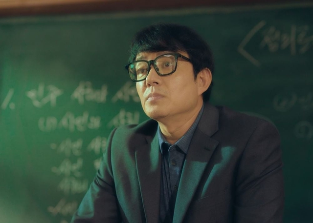 Dàn khách mời thú vị ở phim mới của Kim Yoo Jung: Được cả đàn anh hạng A giúp sức - Ảnh 2.