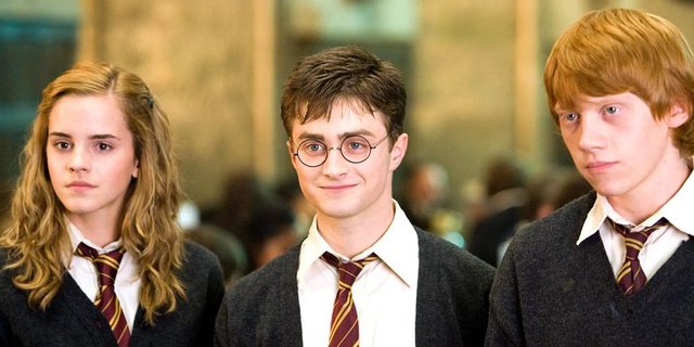 Loạt thay đổi gây thất vọng của Harry Potter so với truyện: 1 nhân vật chính đánh mất nhiều đất diễn - Ảnh 2.