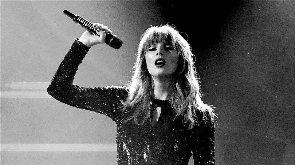 Tuổi 32 của nữ triệu phú Taylor Swift: Ra album mới làm sập cả Spotify, là trùm BĐS nhưng chỉ thích tiêu tiền... cho người khác - Ảnh 2.