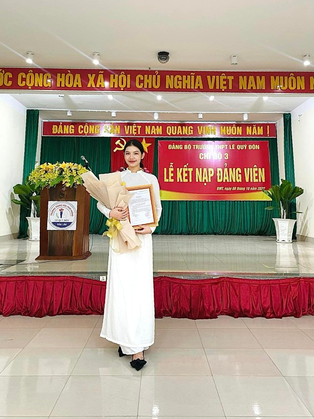 Những cô gái Êđê tài năng, xinh đẹp - Ảnh 2.