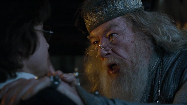 Bí mật về câu thoại gây hoang mang nhất Harry Potter: Diễn viên chưa đọc sách nên làm theo bản năng! - Ảnh 3.