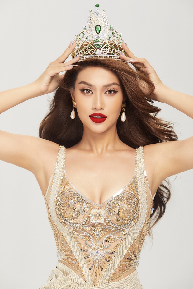 Hoa hậu Thiên Ân chuẩn bị 30 bộ trang phục cho hành trình Miss Grand International 2022 - Ảnh 4.