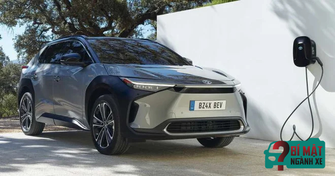 Xe điện đầu tay vừa ra mắt đ&atilde; d&iacute;nh lỗi nặng, Toyota vật lộn t&igrave;m c&aacute;ch sửa chữa - Ảnh 4.