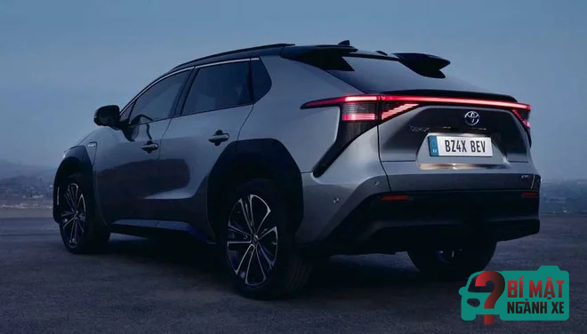 Xe điện đầu tay vừa ra mắt đ&atilde; d&iacute;nh lỗi nặng, Toyota vật lộn t&igrave;m c&aacute;ch sửa chữa - Ảnh 3.