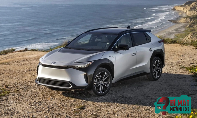 Xe điện đầu tay vừa ra mắt đ&atilde; d&iacute;nh lỗi nặng, Toyota vật lộn t&igrave;m c&aacute;ch sửa chữa - Ảnh 1.