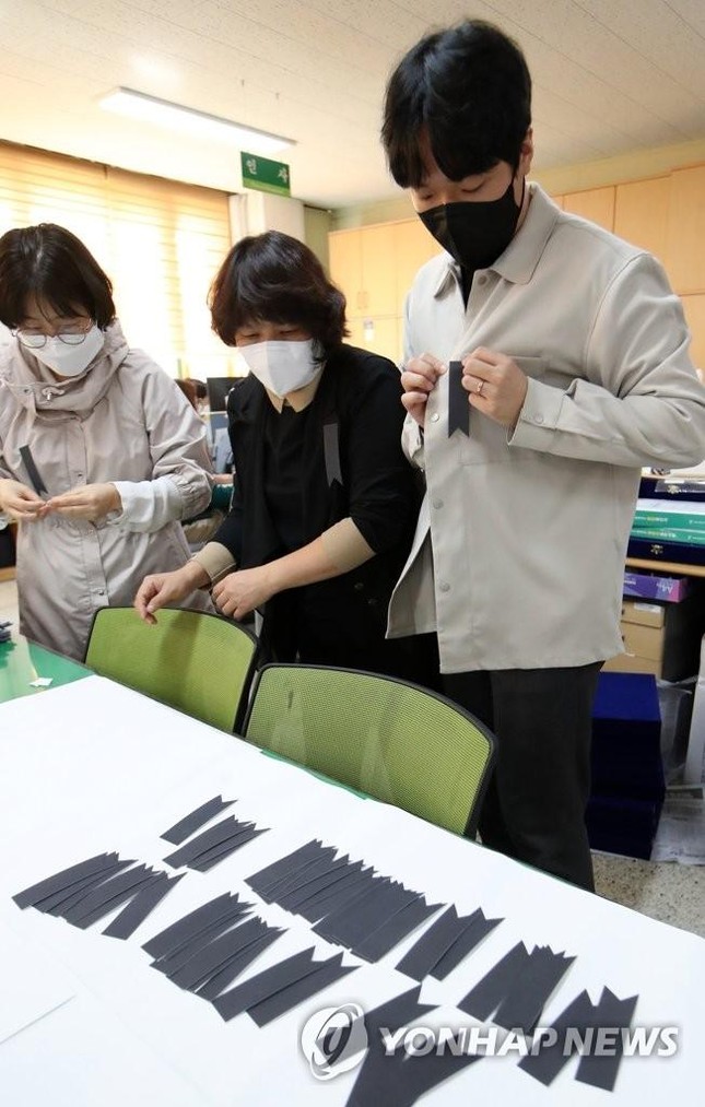 Cảnh s&aacute;t H&agrave;n Quốc khẩn trương điều tra nguy&ecirc;n nh&acirc;n vụ giẫm đạp chết người ở Itaewon - Ảnh 8.