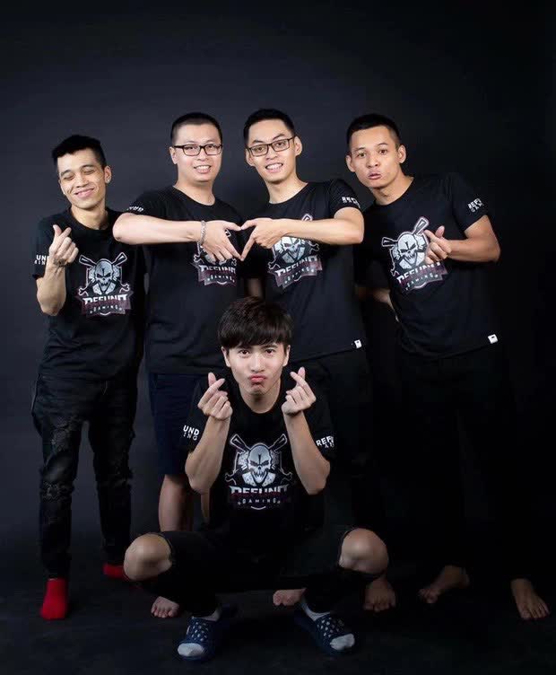 Refund Gaming - จากกลุ่มนักเล่นเกมที่เล่นด้วยความรัก จู่ๆ ก็คว้าอันดับ 1 ในการแข่งขันระดับนานาชาติ และกลายเป็นอนุสาวรีย์สตรีมเมอร์ที่โด่งดังในชุมชนเกมเวียดนาม - ภาพที่ 4