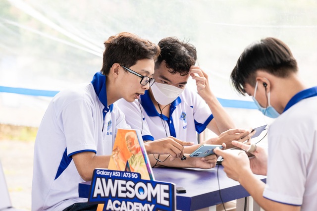 Samsung Galaxy A giúp tài năng trẻ tiếp cận Esport chuyên nghiệp hơn với Awesome Academy Tour - Ảnh 3.