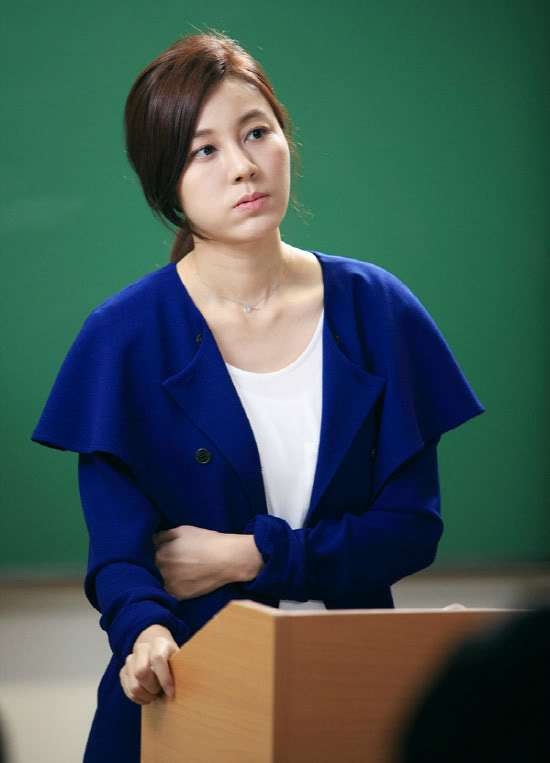 6 nữ giáo viên ấn tượng nhất màn ảnh Hàn: Hwang Jung Eum hài hước không ai bằng - Ảnh 13.