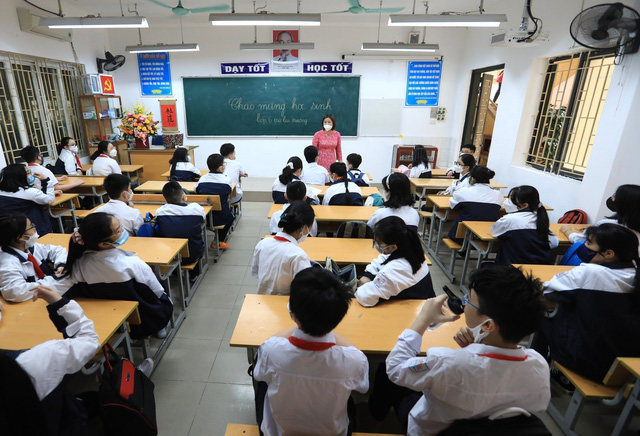 Bộ GD&ĐT dự kiến mức học ph&iacute; mới 2022 - 2023 - Ảnh 1.