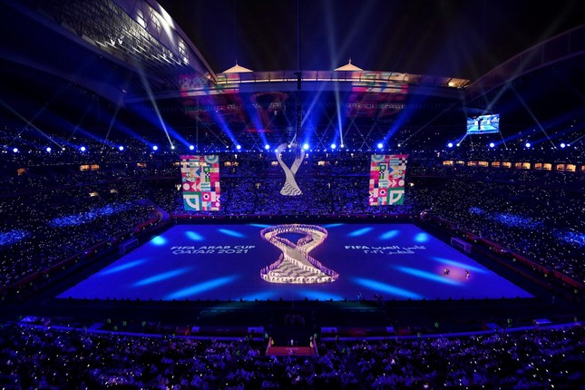 Kỳ World Cup huyền ảo ch&iacute;nh thức bắt đầu - Ảnh 1.