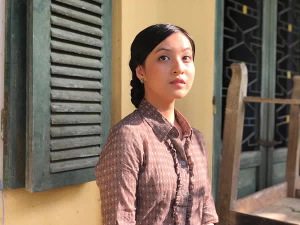 Mỹ nh&acirc;n Việt nổi danh nhờ vai c&ocirc; gi&aacute;o: Học vấn khủng, tay ngang nhưng diễn cực ngọt - Ảnh 2.