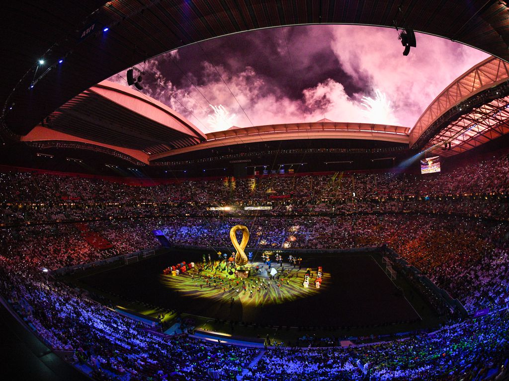 Những con số khổng lồ đằng sau kỳ World Cup đắt nhất lịch sử tại Qatar: 10 năm chuẩn bị, 7 sân vận động và số tiền thưởng không tưởng - Ảnh 1. Những con số khổng lồ đằng sau kỳ World Cup đắt nhất lịch sử tại Qatar: 10 năm chuẩn bị, 7 sân vận động và số tiền thưởng không tưởng - Ảnh 1.