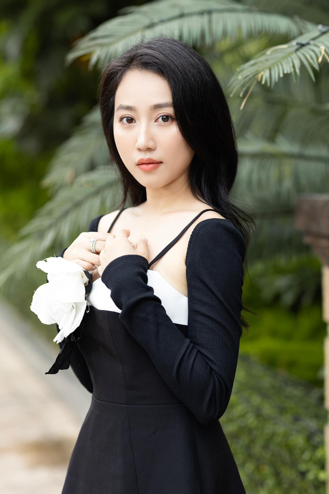 Những bộ cánh tông đen đầy sức hút của dàn nữ diễn viên Việt - Ảnh 36.