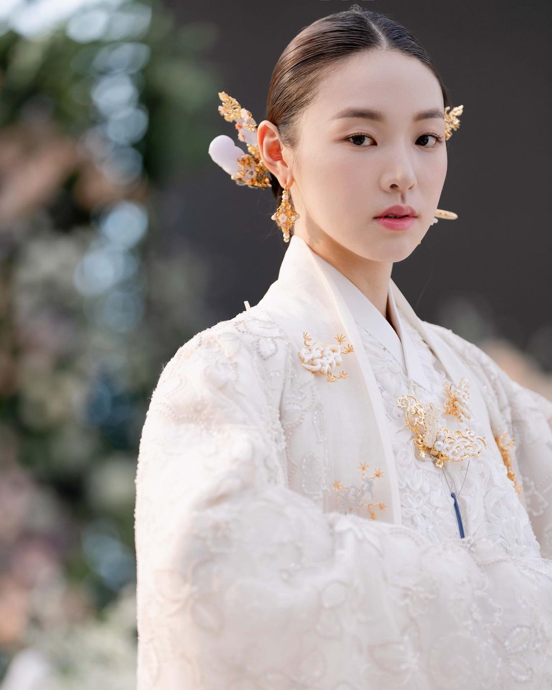 Chiến binh nghìn máu của Hàn Quốc tại Miss Earth 2022: Sắc vóc gợi cảm, profile học vấn đáng chú ý - Ảnh 1.