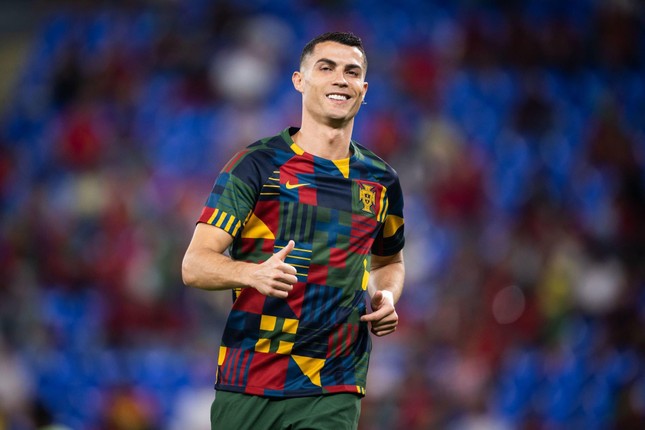 Ronaldo nói gì sau khi vượt mặt Messi ở World Cup 2022? - Ảnh 1.