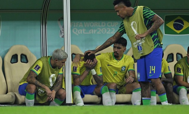 Giọt nước mắt ám ảnh của Neymar - Ảnh 4.