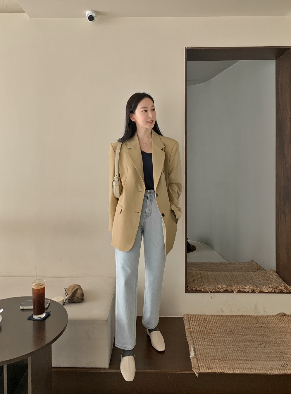 5 kiểu áo blazer cứ mặc là trẻ ra vài tuổi - Ảnh 3.