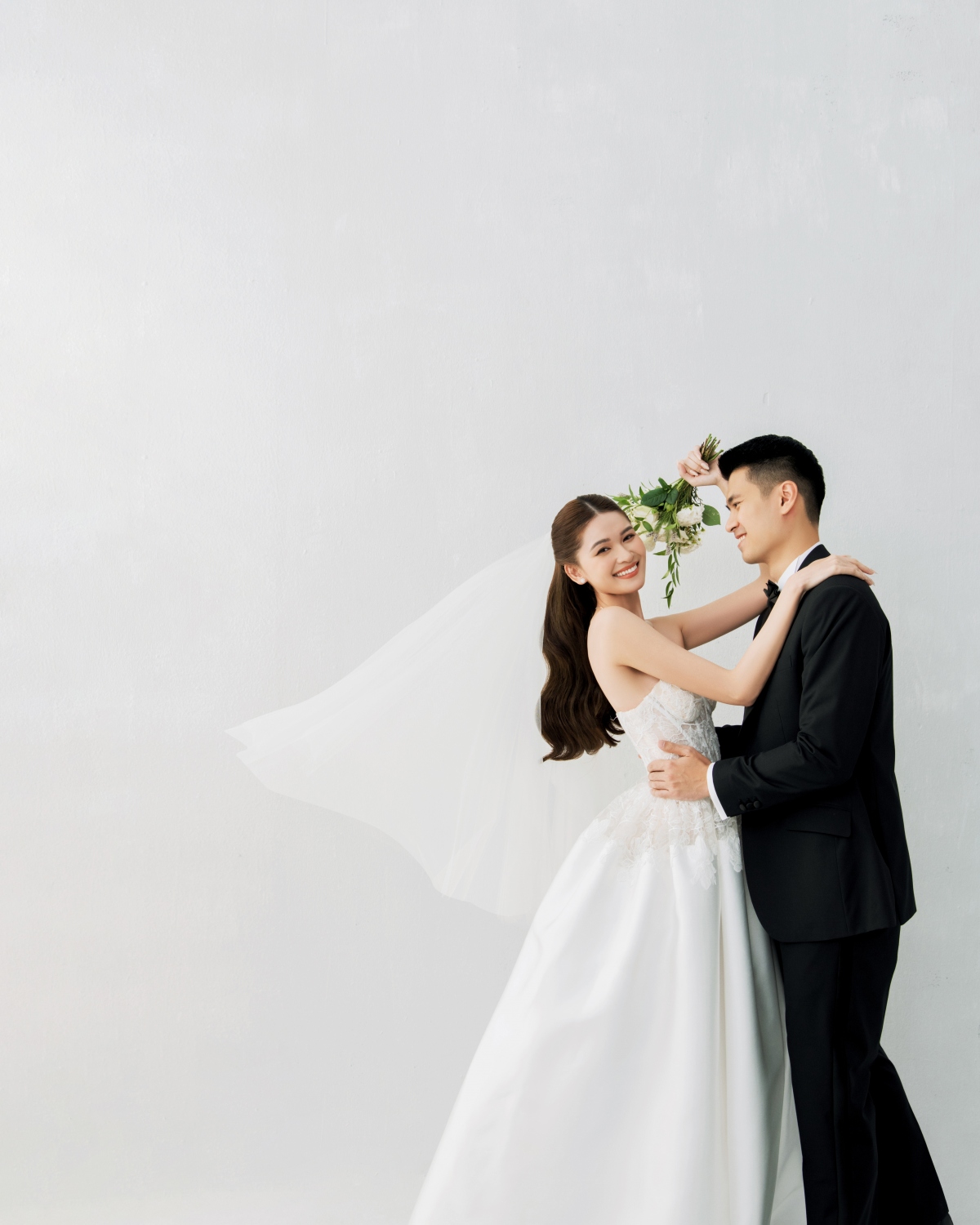 Ảnh cưới đơn giản của Á hậu Thùy Dung và bạn trai doanh nhân - Ảnh 6.
