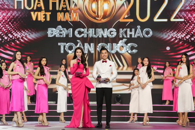 Toàn cảnh Chung khảo Hoa hậu Việt Nam: Bùng nổ với loạt phần thi hấp dẫn, Top 35 chính thức lộ diện - Ảnh 4.