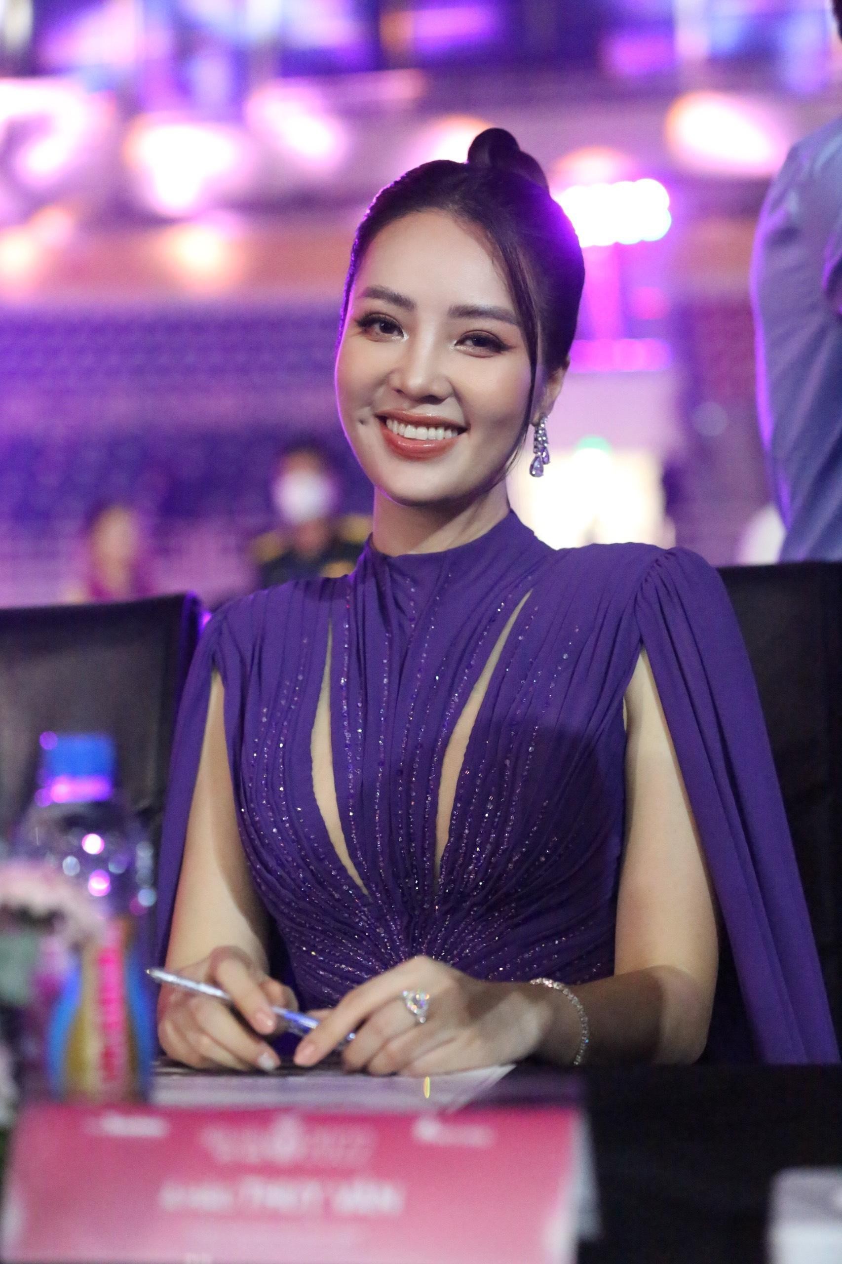 Dàn mỹ nhân ngồi hàng ghế đầu ở chung khảo Hoa hậu Việt Nam - Ảnh 11.