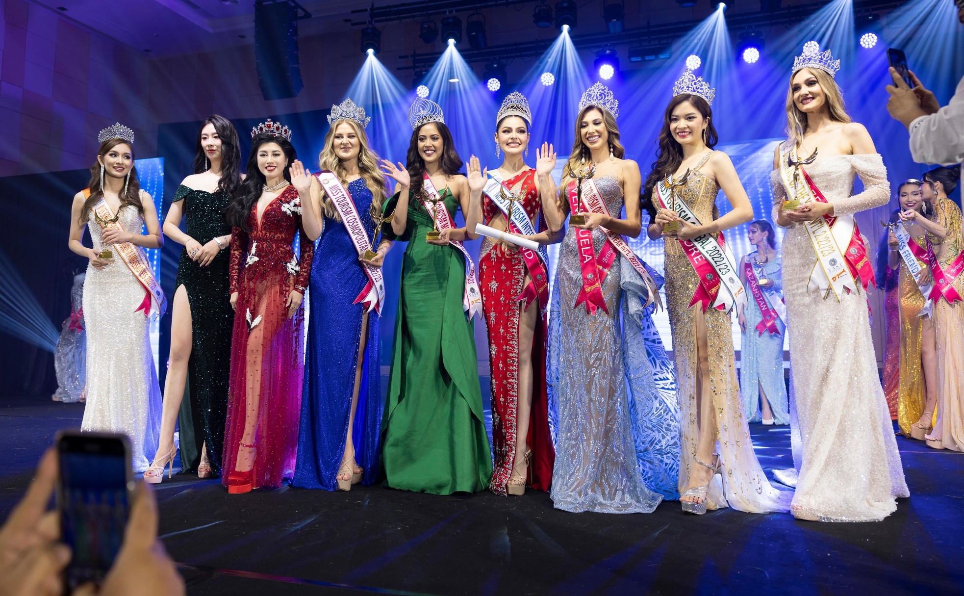 Người đẹp Thái Lan trở thành Hoa hậu Du lịch Quốc tế 2022 - Ảnh 1.