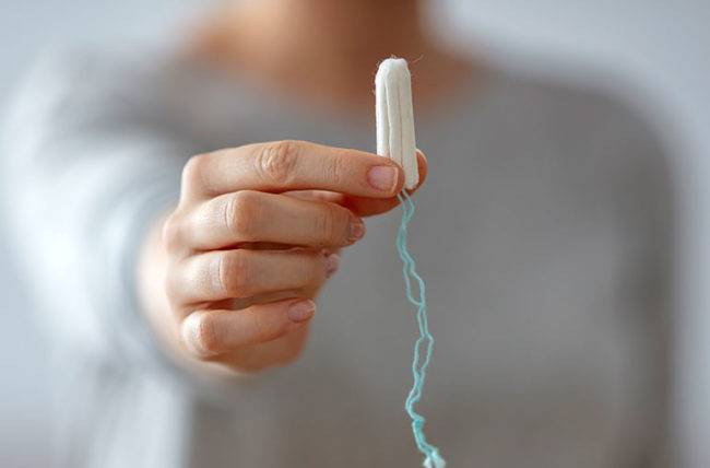 Sao nữ chương trình thực tế tiết lộ suýt không qua khỏi vì để quên tampon 3 tháng trong cơ thể - Ảnh 4.