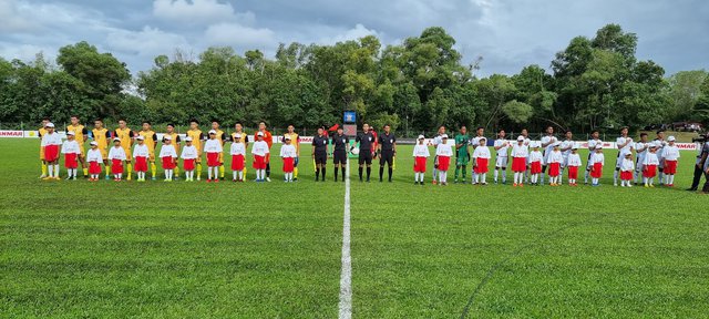 Đội b&oacute;ng xếp thứ 190 thế giới tạo địa chấn tại v&ograve;ng loại AFF Cup 2022 - Ảnh 1.