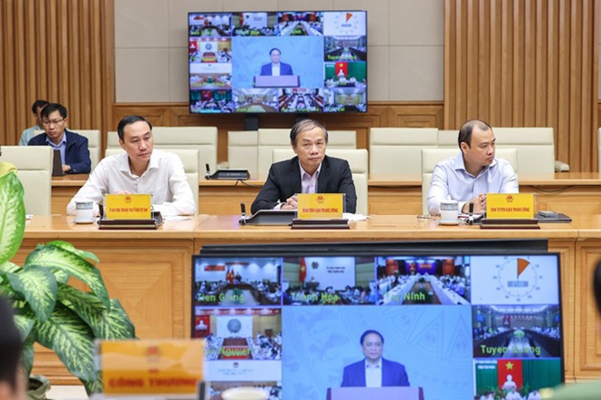 Chưa thể loại trừ COVID-19, vaccine vẫn l&agrave; chiến lược quan trọng nhất - Ảnh 2.