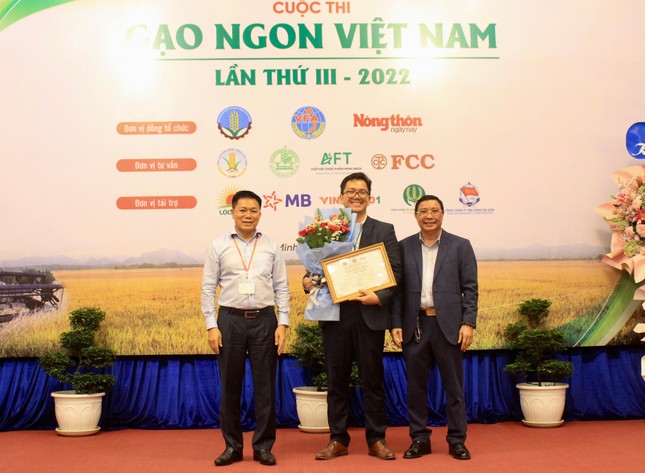 Lùm xùm nghi vấn đánh tráo gạo ngon nhất: Chủ tịch Hiệp hội lương thực lên tiếng - Ảnh 2.