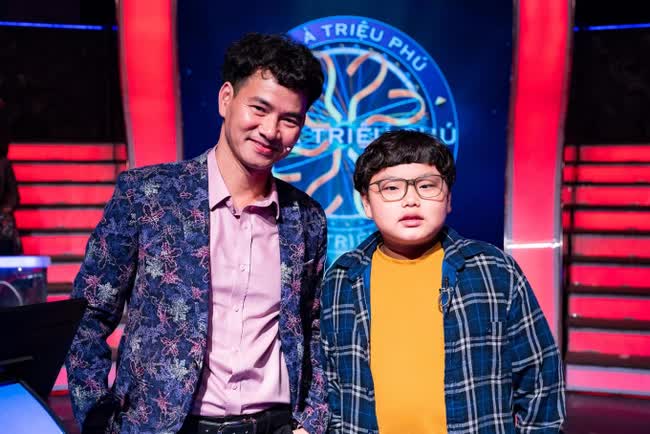 Hai qu&yacute; tử nh&agrave; Xu&acirc;n Bắc trưởng th&agrave;nh sau T&aacute;o Qu&acirc;n: Bi B&eacute;o cao lớn, cậu cả như bố thời trẻ - Ảnh 4.