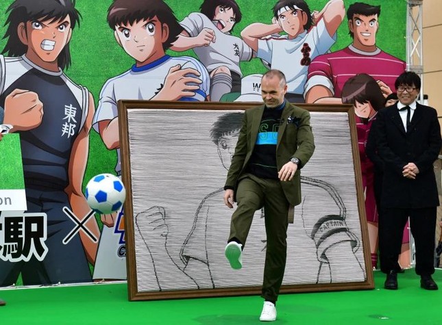 Tsubasa, nhân vật hoạt hình Nhật Bản đã tạo nên người hùng của bóng đá Tây Ban Nha như thế nào? - Ảnh 2.
