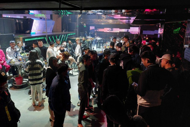 Hàng chục nam nữ phê ma túy trong quán bar 38 Night Club - Ảnh 1.