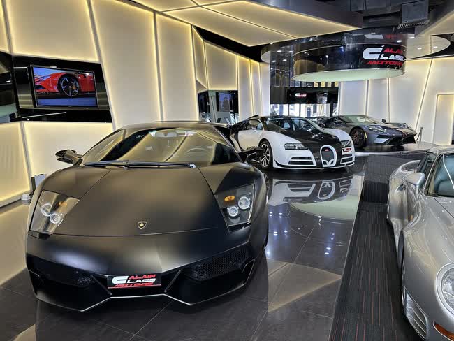 Thăm showroom bán nhiều hypercar cho người Việt tại Dubai: Choáng với loạt xe hiếm và đắt - Ảnh 4.