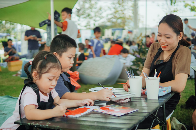 Lễ hội âm nhạc gây sốt dịp cuối tuần: Người đến náo nhiệt, nhiều hoạt động giải trí hấp dẫn - Ảnh 7.