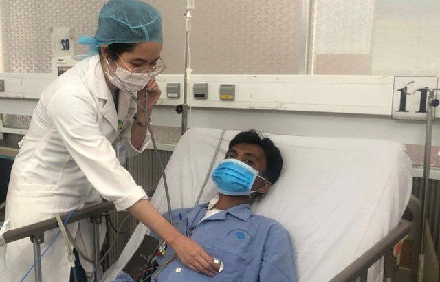 Mắc u nhầy nhĩ trái nguy kịch, nam bệnh nhân người Campuchia được bác sĩ Việt Nam cứu sống - Ảnh 2.