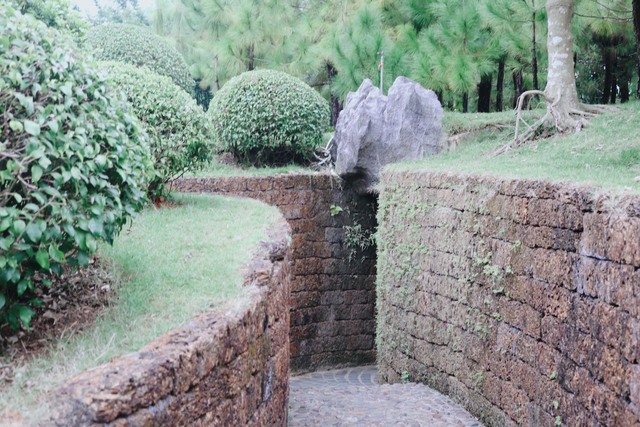 Khám phá vẻ đẹp cổ kính của nhà thờ Đan viện thánh mẫu Châu Sơn Ninh Bình - Ảnh 11.