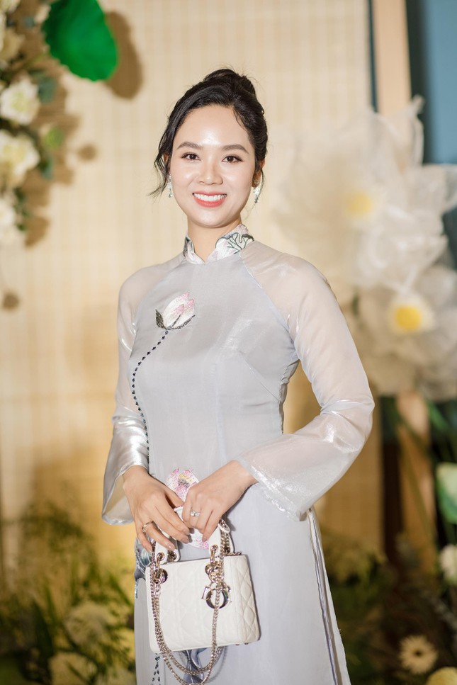 Khoảnh khắc Hoa hậu Mai Phương, Đặng Thu Thảo, Đỗ Thị Hà chung khung hình - Ảnh 3.