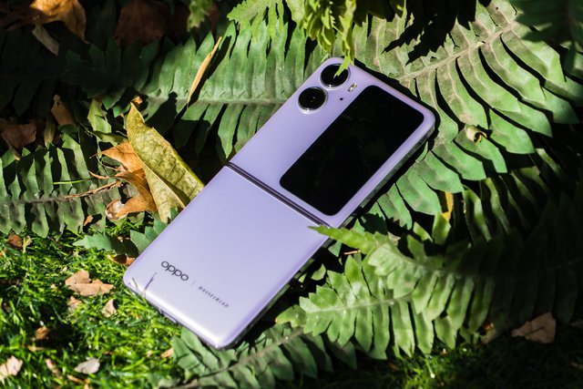 Ảnh thực tế OPPO Find N2 Flip: Đ&acirc;y l&agrave; c&aacute;ch OPPO đối mặt Samsung! - Ảnh 1.