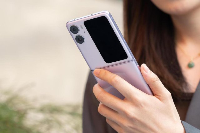 Ảnh thực tế OPPO Find N2 Flip: Đ&acirc;y l&agrave; c&aacute;ch OPPO đối mặt Samsung! - Ảnh 15.
