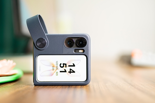 Ảnh thực tế OPPO Find N2 Flip: Đ&acirc;y l&agrave; c&aacute;ch OPPO đối mặt Samsung! - Ảnh 14.