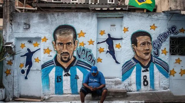 Lý do sốc đằng sau việc hàng chục ngàn người Brazil cổ vũ cho Argentina - Ảnh 2.