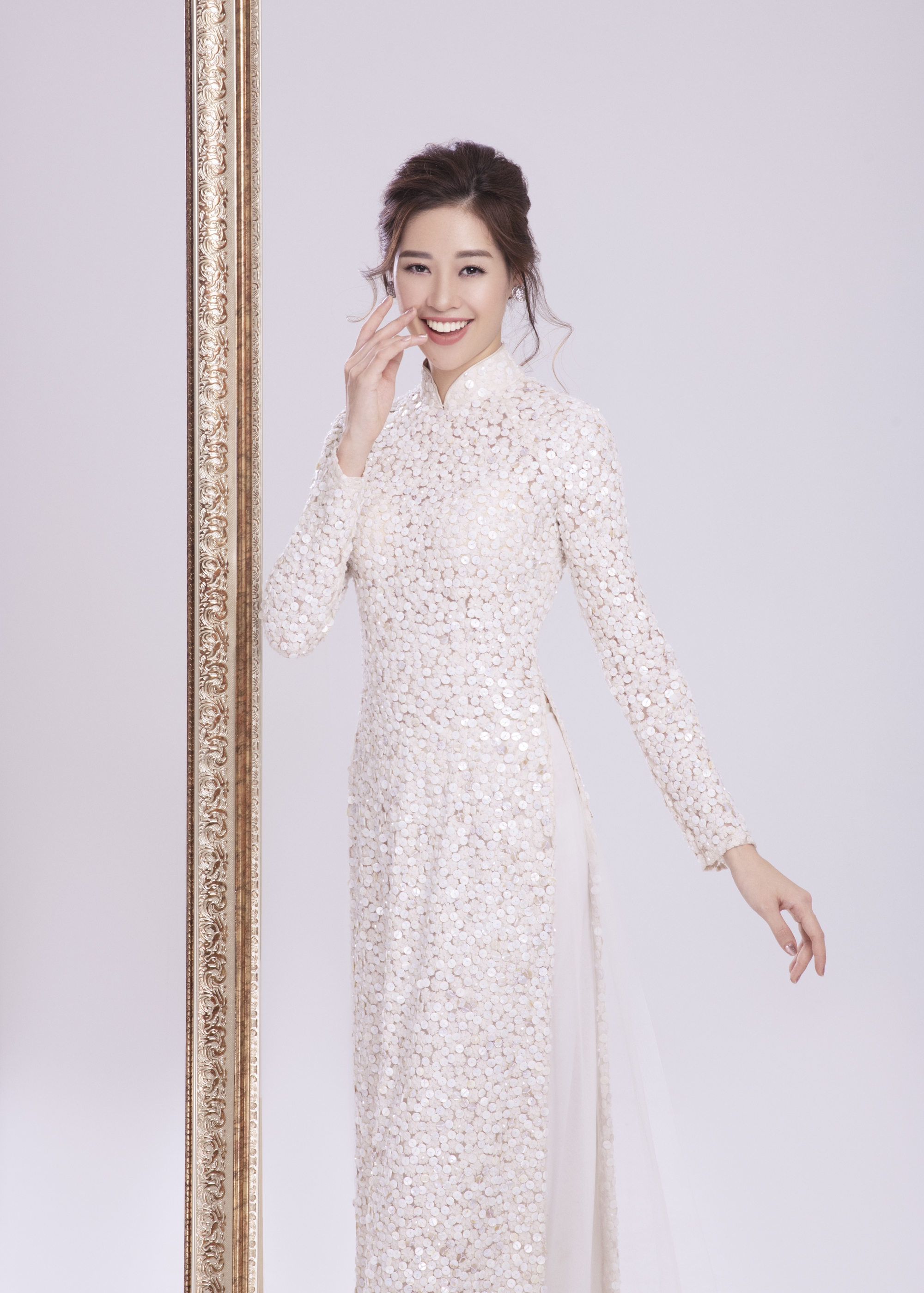 Khánh Vân: Nàng hậu diện áo dài đẹp nhất Hoa hậu Hoàn vũ Việt Nam - Ảnh 12.